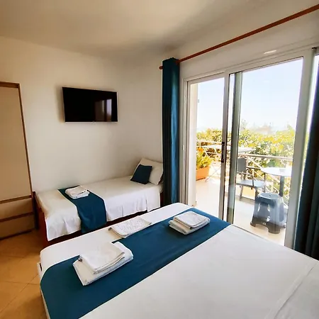 Siempre Viva ゲストハウス Dhërmi