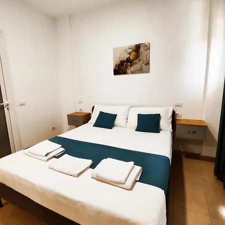 ゲストハウス Siempre Viva 3*