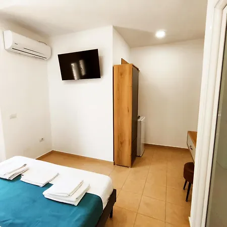 ゲストハウス Siempre Viva Dhërmi